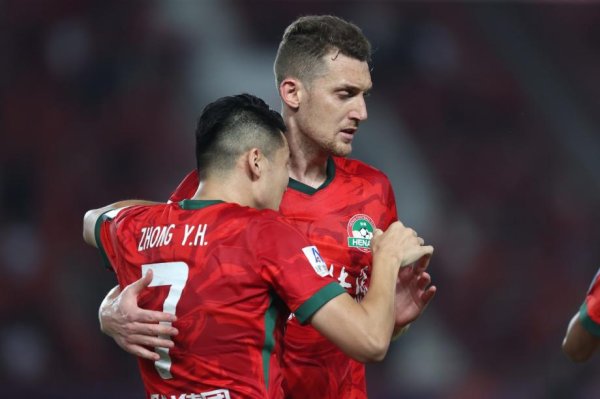 王上源、钟义浩传射 河南3-2出回合浙江进足协杯8强