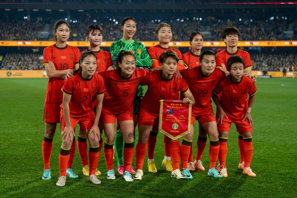 中国女足对阵英格兰女足3胜1平2负，最近一次交手1-6输球
