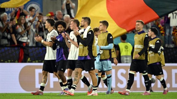 疯狂的6-0, 遭大败  后主指导教练员辞职! 欧洲红魔大胜, 德国斩获首胜