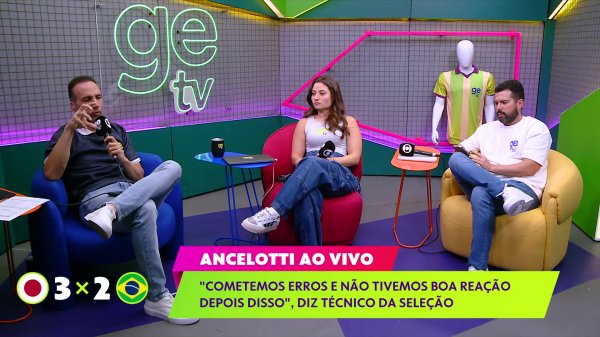 透明  处刑😩布鲁诺送礼后反应：第一球怒拍草皮，第二球呆立原地