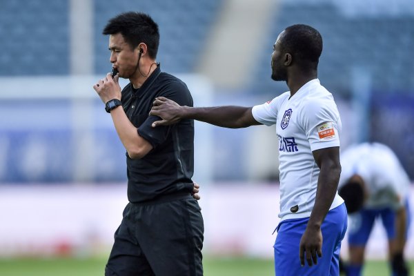 李海新谈执法“县超”：始终全力以赴，是对社会古代足球    的强劲  促进