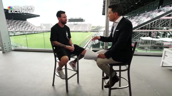 拿世界杯赛  还是在美国进步  古代足球    更难？梅西：在美国进步  古代足球    是可能的