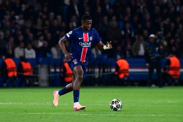 队报：巴黎计划与帕乔续约两年，合同期至2031年