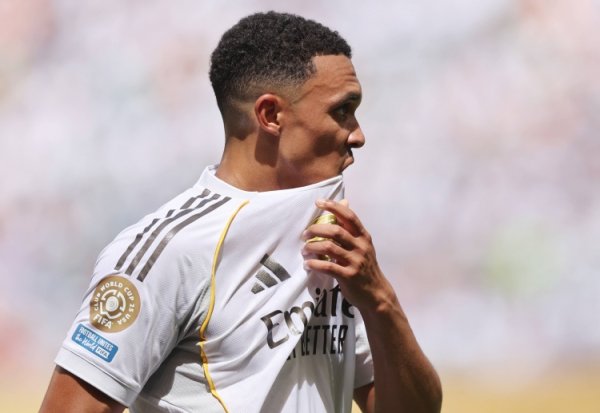 掌声还是嘘声？泰晤士报：客战利物浦，皇马后场球员阿诺德有望复出