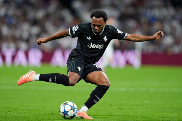 记者：奥蓬达买断条款与保级或出场无关，取决于尤文能否排名前十