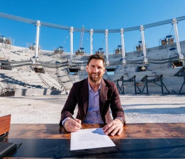 已续约到41岁！TA：梅西尚未决定是否踢明夏世界杯赛  ，最后再做决定