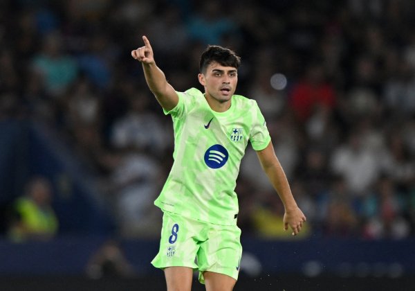 佩德里：我妈总强迫我在赛事  日刮胡子，不然她会责怪我