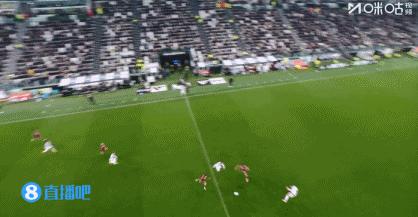 神扑！亚当斯危险区域  内近距离打门，迪格雷戈里奥快速下地将球扑出