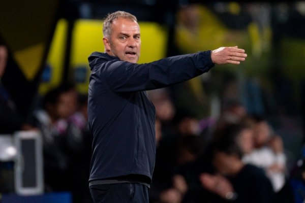 弗里克：能在积分榜上向皇马施压非常好，为莱万打进3球感到高兴